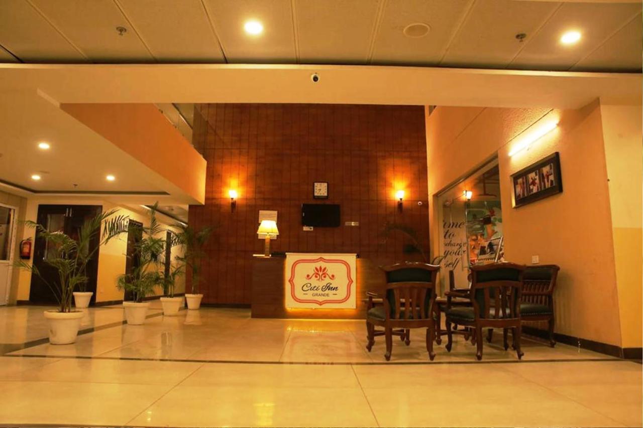 Hotel Citi Inn Grande Zirakpur Екстериор снимка