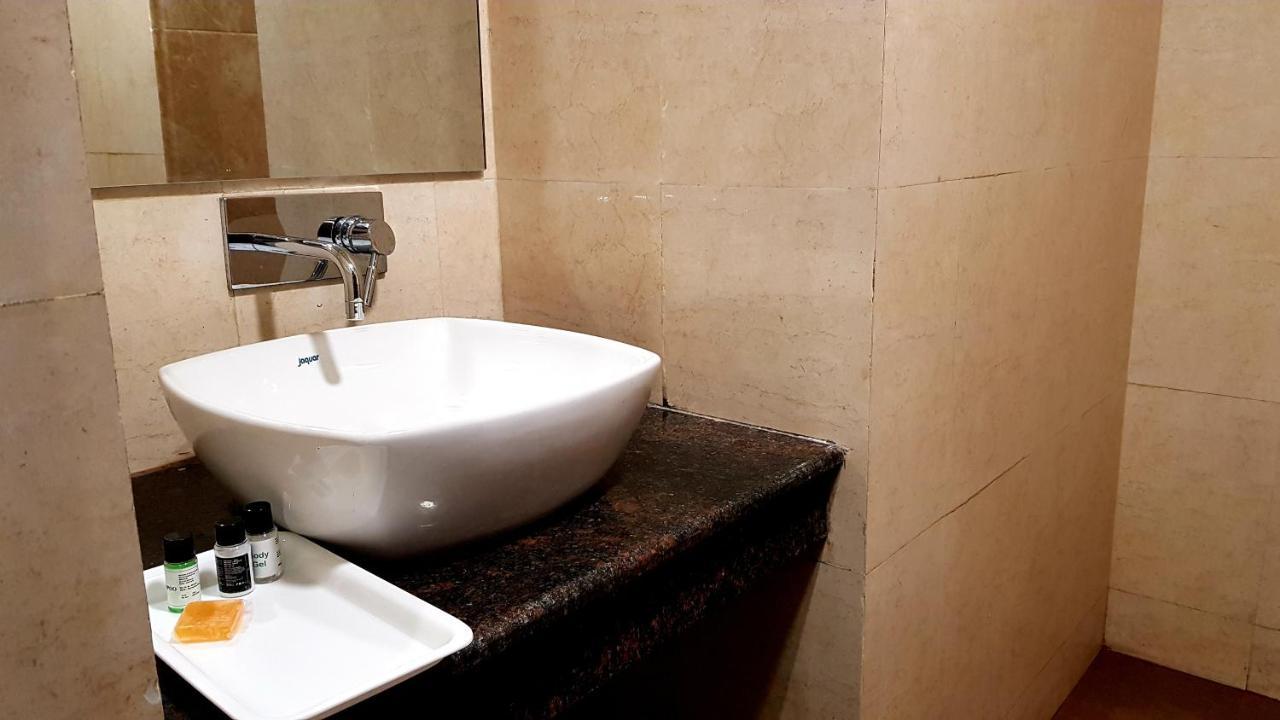 Hotel Citi Inn Grande Zirakpur Екстериор снимка